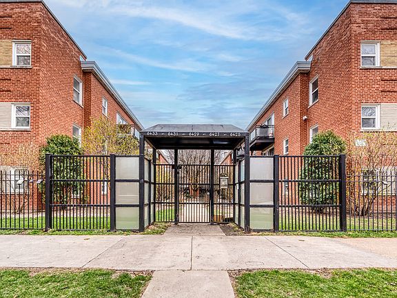 2nd image of 6433 N Damen Ave APT 2E