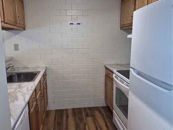3rd image of 38405 N Lane Rd APT E207