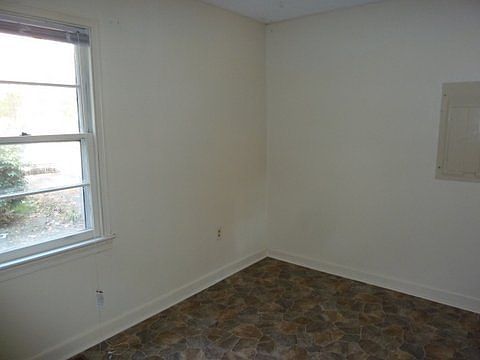 5th image of 1359 S Lakeland Dr