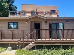 860 College Ave #B, Kentfield, CA 94904