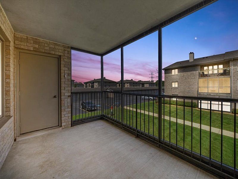 2nd image of 5030 Midlothian Tpke APT 106
