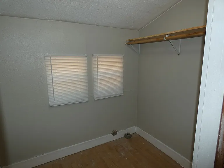 1436 E North 10th St — Photo 15