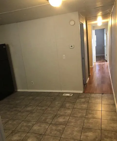 466 Richardson Dr — Photo 12