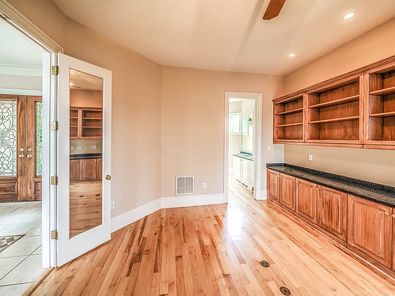 Office  / 5th Bedroom