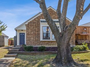 246 Teakwood Ln, Lewisville, TX 75067