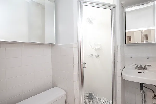 Rented by R New York | media 5