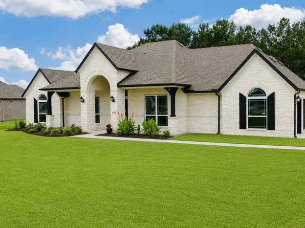 16438 Stonewall St, Conroe, TX 77303