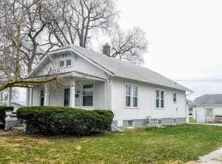 704 E Lafayette St, Rushville, IL 62681