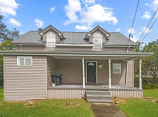 74 S Main St, Masontown, WV 26542