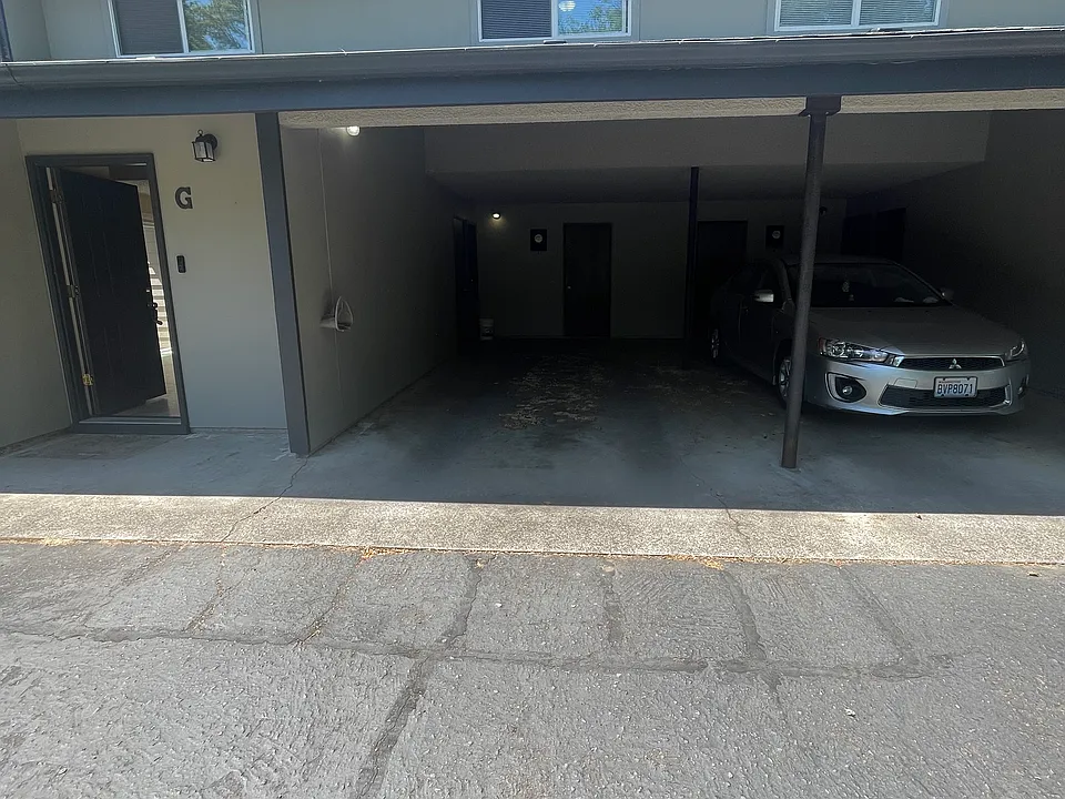 157 Nevada Dr #G