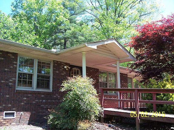 2nd image of 114 Sunflower Ln
