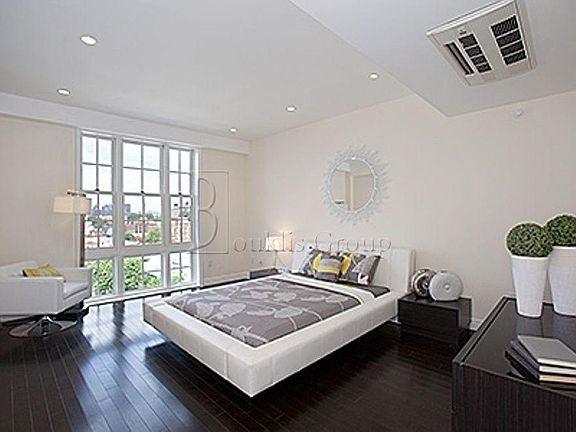 4th image of 30-11 21st St #6F