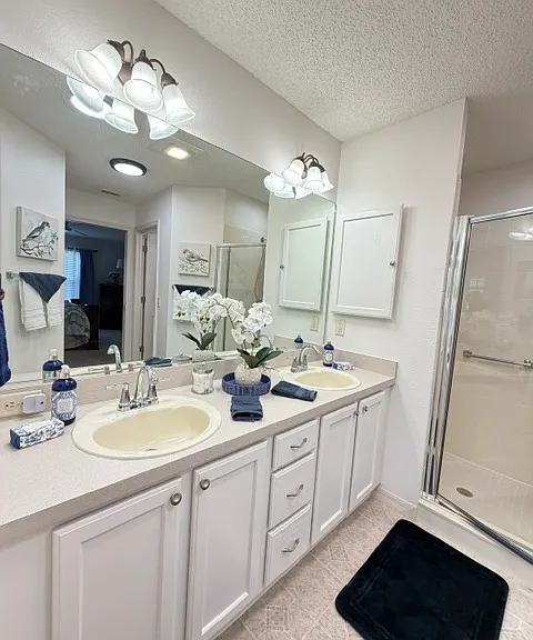 3024 Burbank Ln — Photo 16