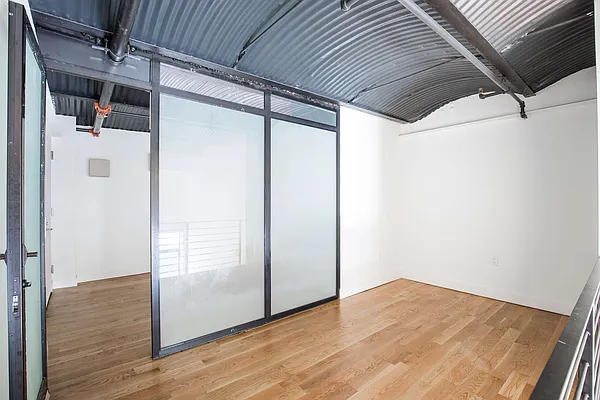 Rented by Nooklyn NYC LLC | media 16