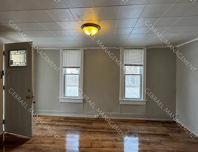217 Vermont St — Photo 8