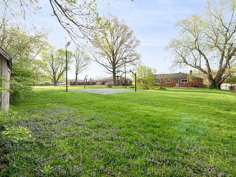 428 Kings Mills Rd — Photo 20