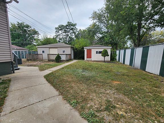 4th image of 8900 S Normal Ave