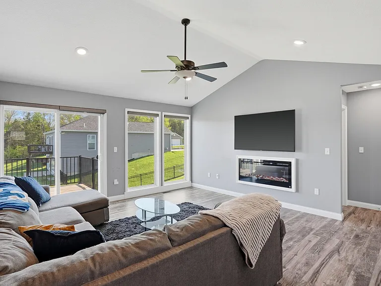 4190 W Posey Ln — Photo 8