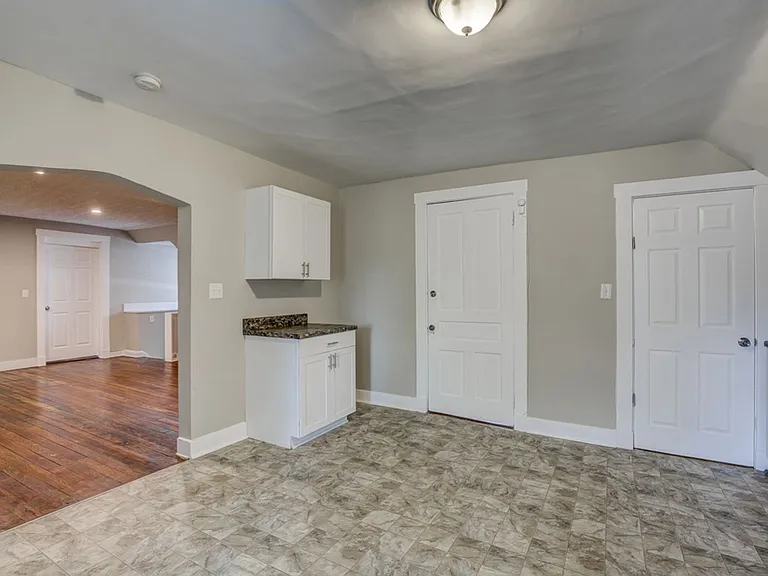 808 Academy Ave #3F — Photo 7
