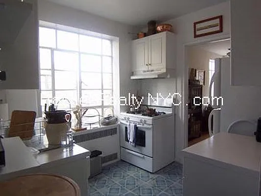 Rented by Rachel Realty | media 36