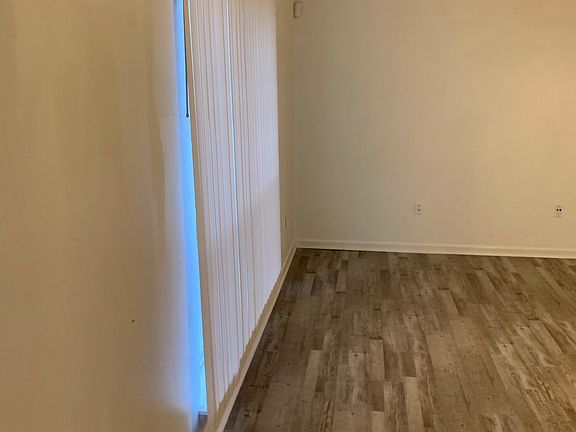 2nd image of 4330 Burgess Dr