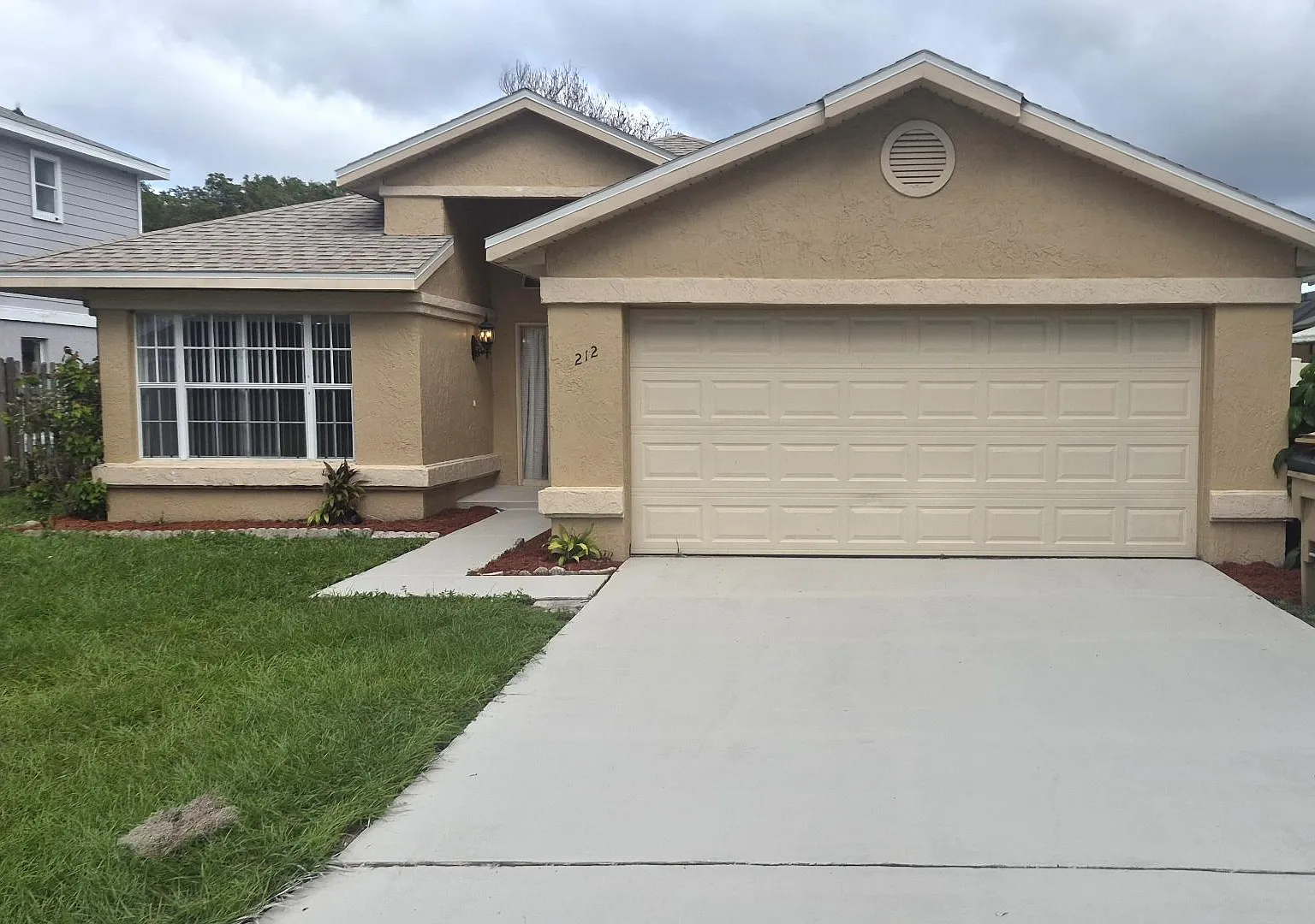 212 Bay Head Dr — Photo 2