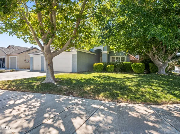 42555 La Gabriella Dr, Quartz Hill, CA 93536