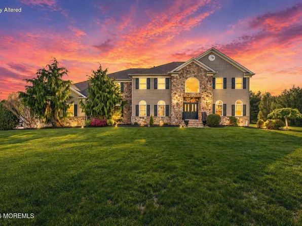 6 Hope Drive, Millstone, NJ 08510