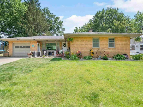 2104 Crosson, University Park, IA 52595