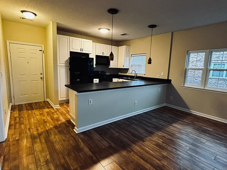3923 Gladiola Ct #201 — Photo 49