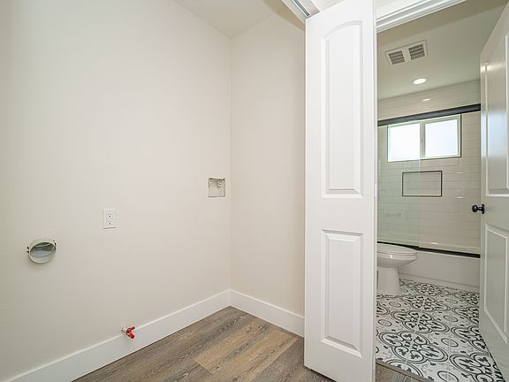 2nd image of 7420 S Hobart Blvd