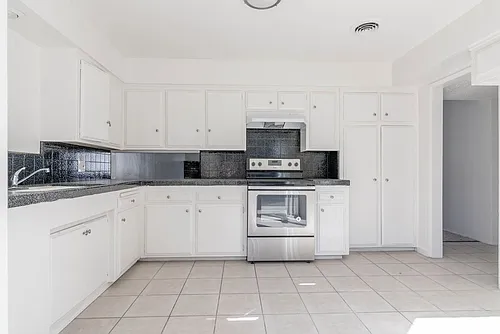 3600 Dana St Photo 1