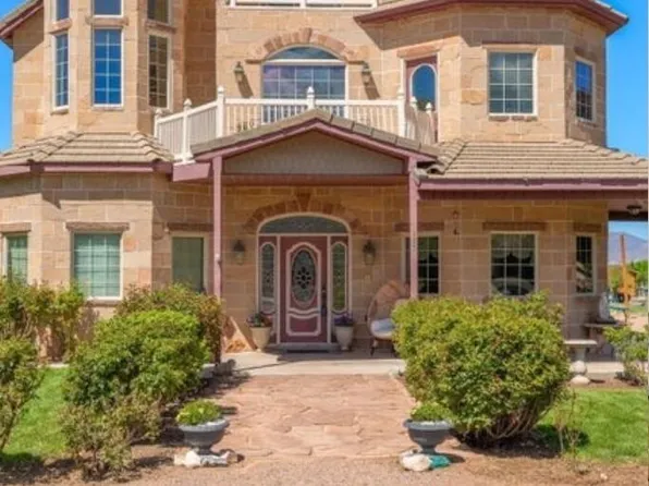 885 N Old Farms Rd, Dammeron Valley, UT 84783