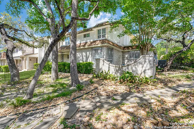 Charter Oaks VIII — Photo 1