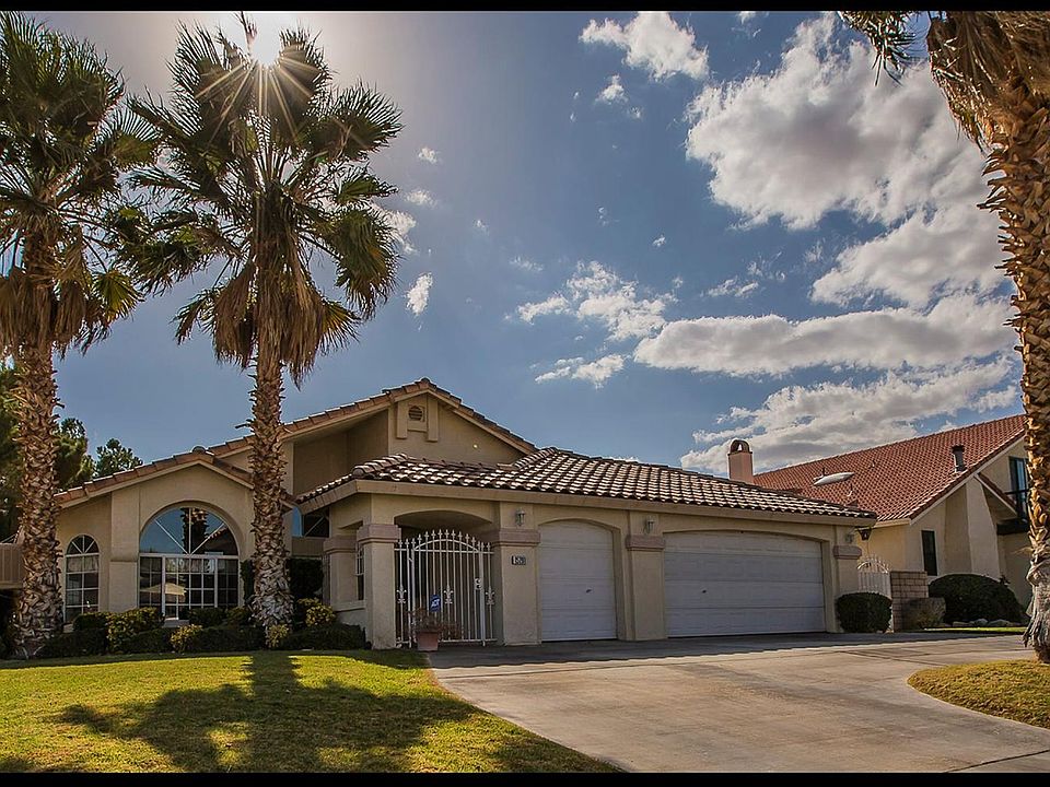 1st image of 15201 Wildflower Ln