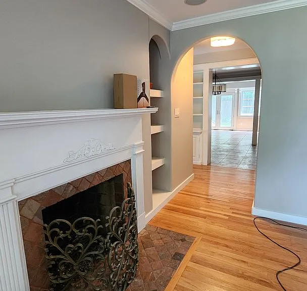 2207 Fordham Dr — Photo 5
