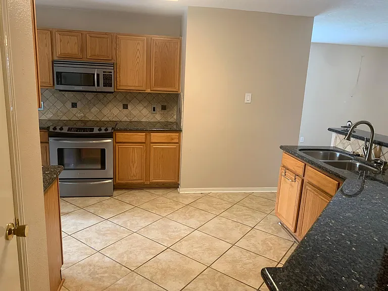 1150 Pennygent Ln #1 — Photo 6