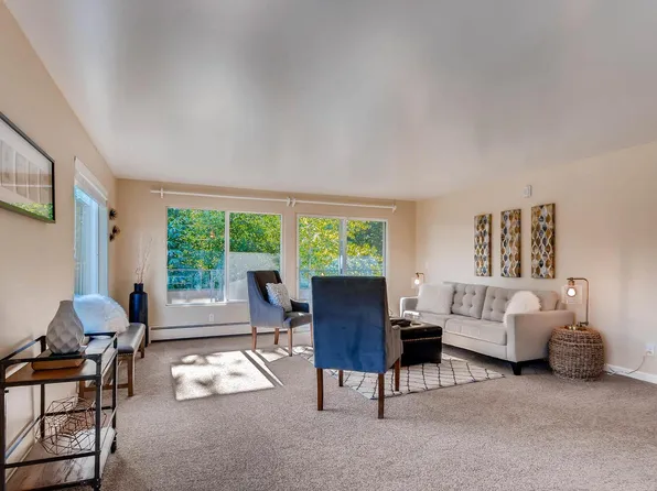 3221 S 208th St Unit 103, Seattle, WA 98198