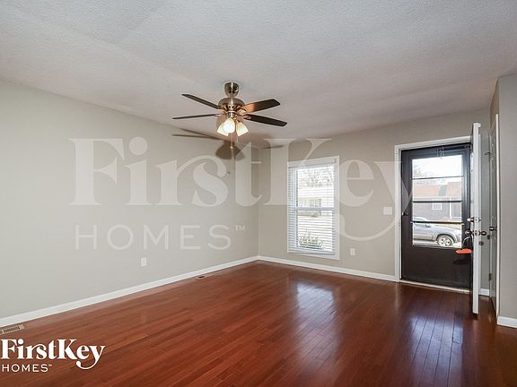 3rd image of 2727 Dividend Park Dr