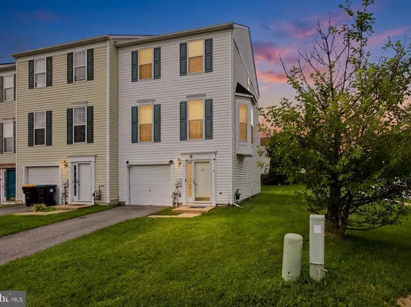 1 Lisa Dr, Newark, DE 19702