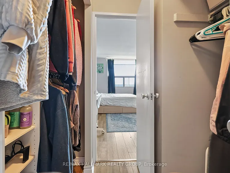 1380 Prince Of Wales Dr #703 — Photo 22