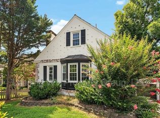 887 Poplar Rd, Charleston, WV 25302