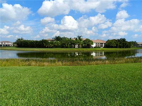 Home For Sale In Mirabella At Mirasol