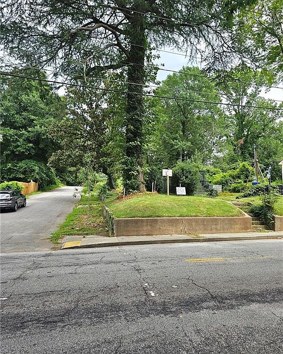 2nd image of 531 Chappell Rd NW #1