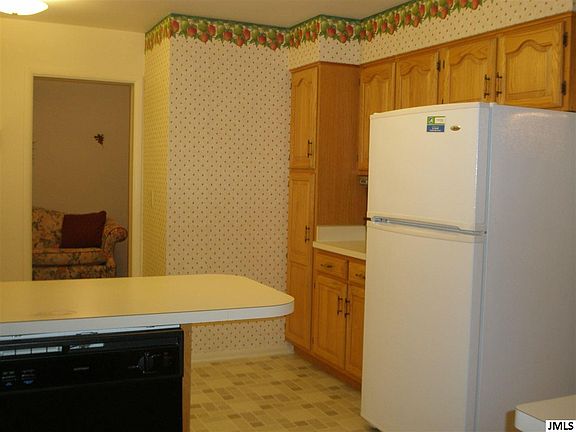 3rd image of 1001 Westfield Dr