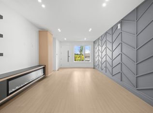 314 Nelson St #2, Coquitlam, BC V3K4N3