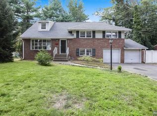 81 Knickerbocker Rd, Demarest, NJ 07627