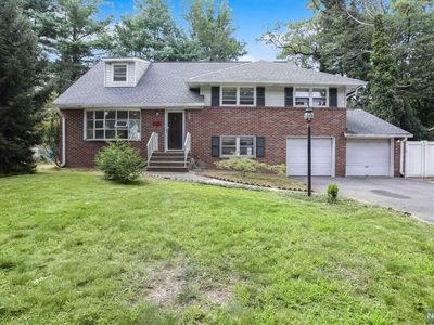 81 Knickerbocker Rd, Demarest, NJ, 07627
