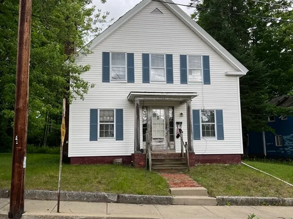 28 Grove St, Orange, MA 01364