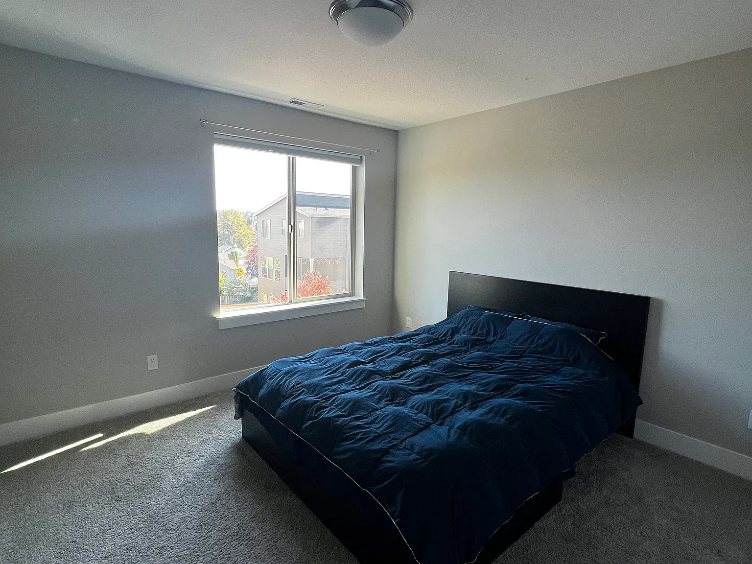 5 bed, 3.5 bath, 2865 sqft, $1,225 — Photo 4